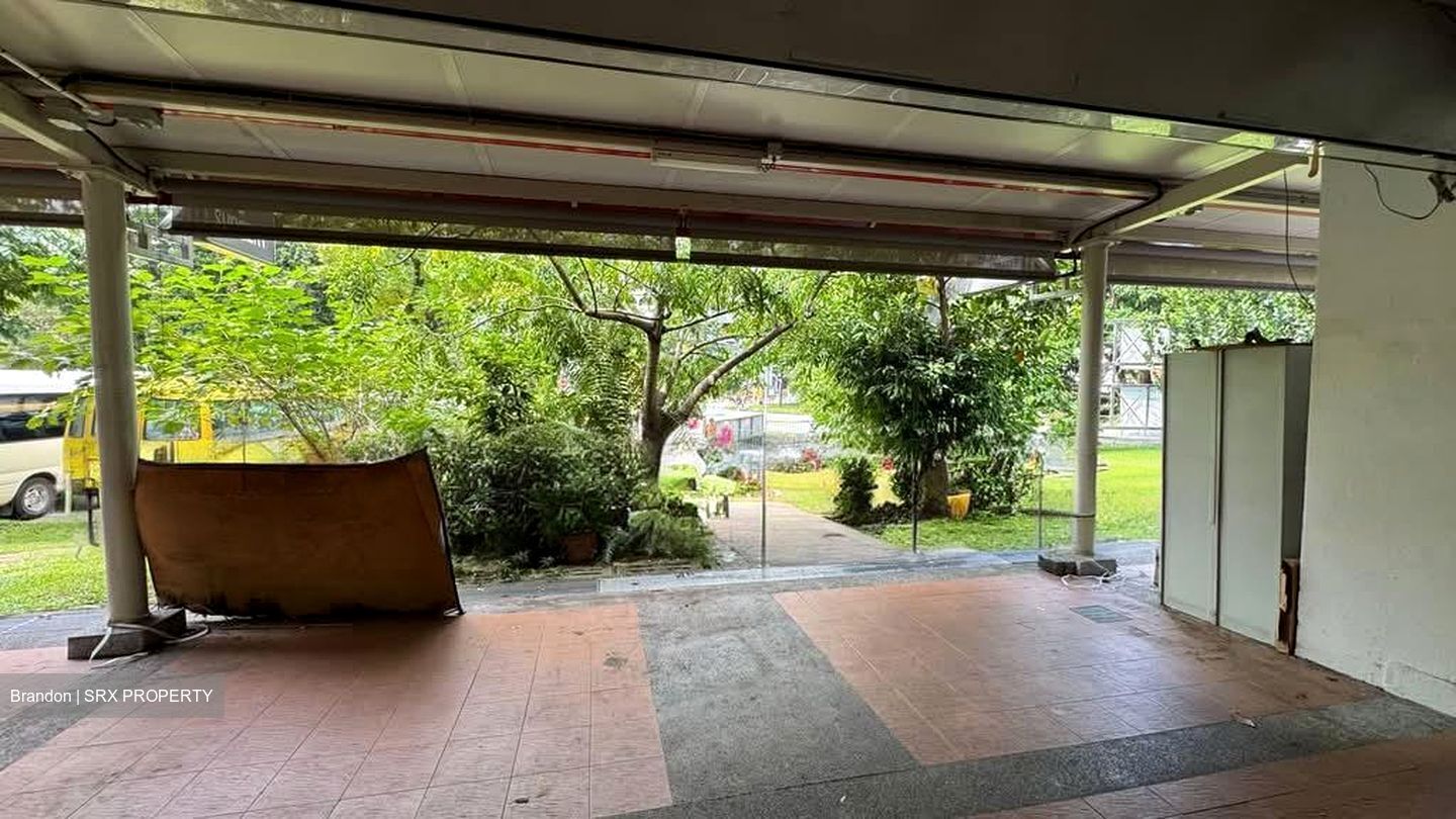 Bukit Batok West Avenue 8 (D23), Retail #561014361